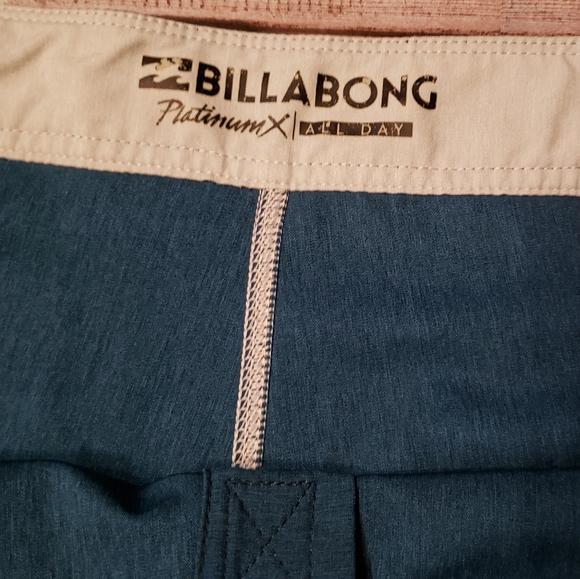 Billabong board shorts - Picture 3 of 5